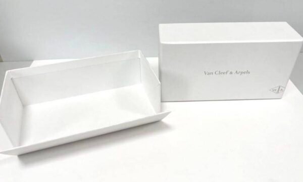 Van Cleef & Arpels Bracelet Case  – Set of 5 with Gift Bags – Brand New - Image 10