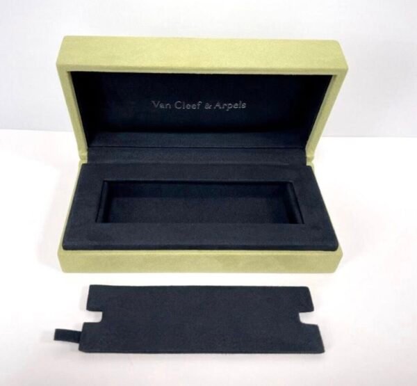 Van Cleef & Arpels Bracelet Case  – Set of 5 with Gift Bags – Brand New - Image 9