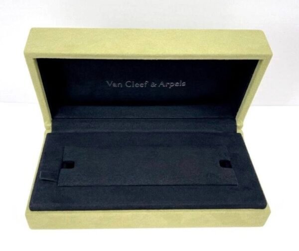 Van Cleef & Arpels Bracelet Case  – Set of 5 with Gift Bags – Brand New