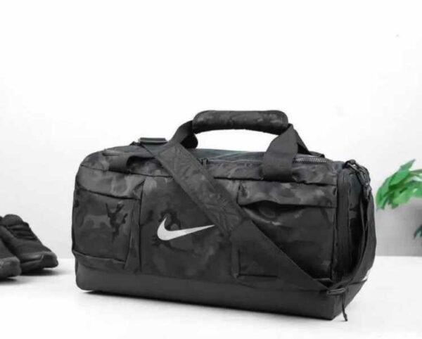 Nike Unisex Vapor Power Duffle Bag Camo with Tags 37L