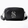 NY Yankees MLB Big Crossbody Bag Leather Metal Black New Tag
