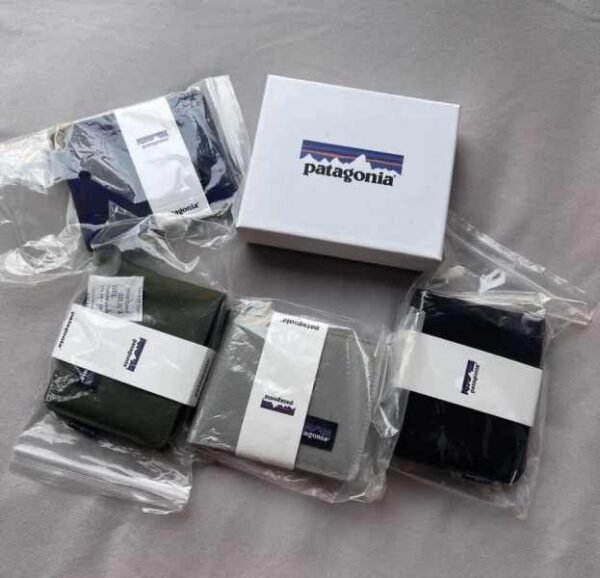 Brand New Patagonia Short Fold Wallet Multiple Black Canvas New - Image 10