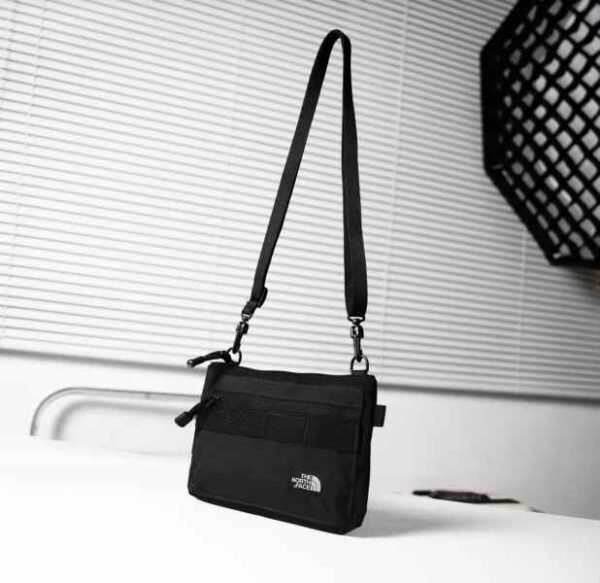 The North Face Black Camp Cross Bag White Small Logo Unisex