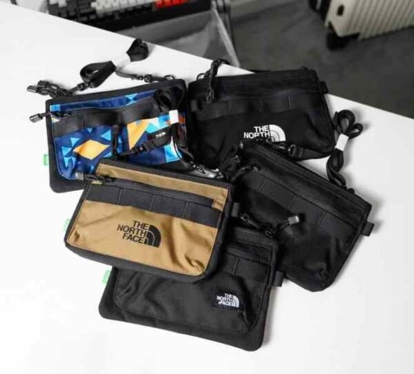 The North Face Black Camp Cross Bag Black Big Logo Unisex - Image 4