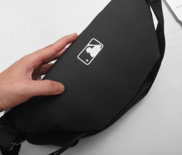 MLB Crossbody Fanny Pack MLB Metal Logo NY Waterproof Leather Tag New - Image 4