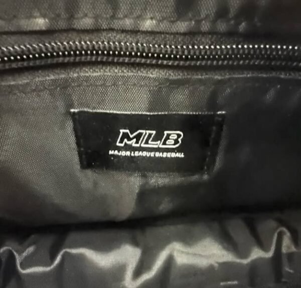MLB New York Yankees Black Crossbody Sling Bag New Unisex Tag - Image 8